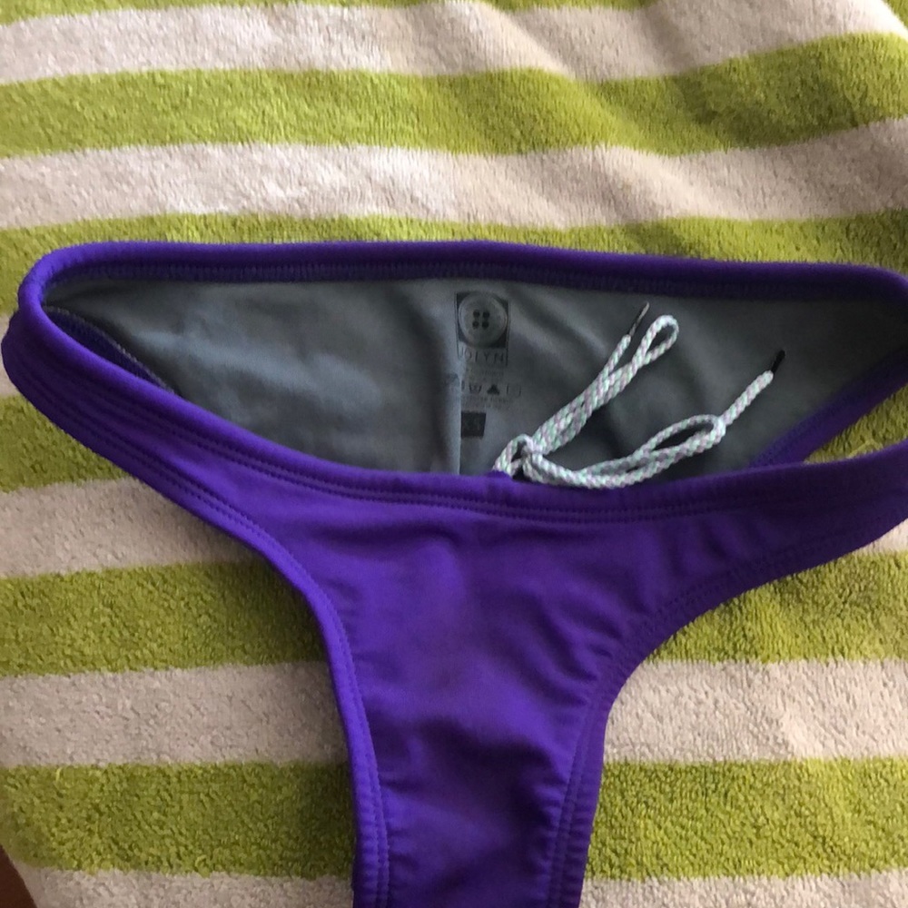 Jolyn bottoms size xs